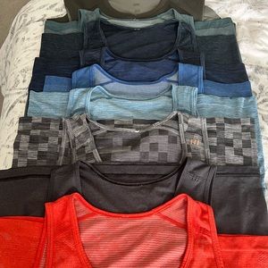 9 Men’s Medium Lululemon Metal Tech tanks assorted colors